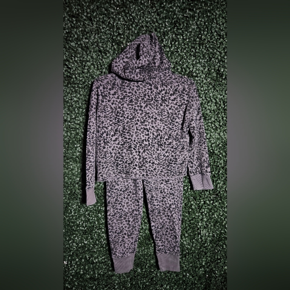 Leopard Print Hoodie and Jogger Set - Picture 4 of 5